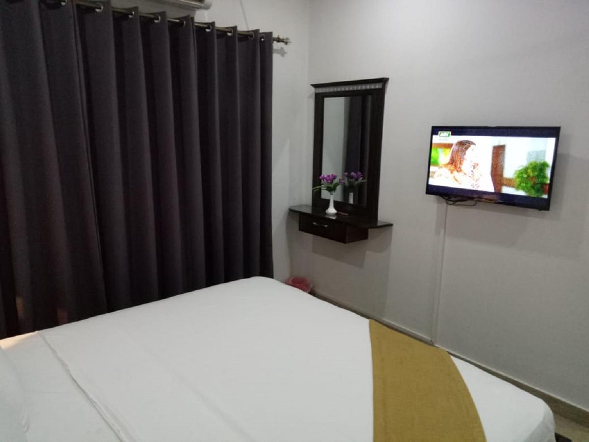 Al-Fateh Hotel Лахор Экстерьер фото